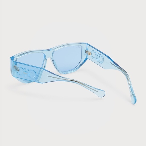 Ferragamo
Monochrome Rectangle Plastic Sunglasses

0317